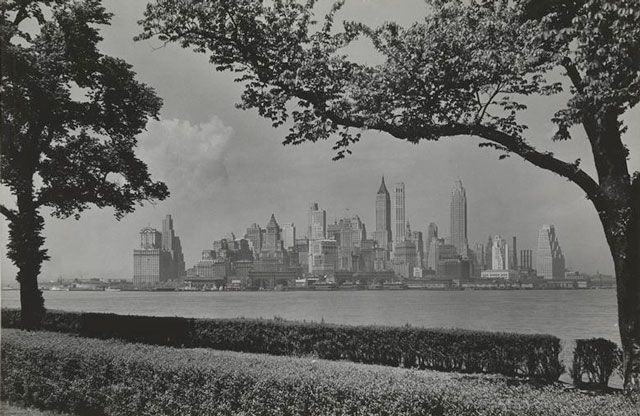 1930 â Lower Manhattan from Governors Island.